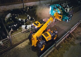 Placowe urządzenie załadowcze JCB 538-60 AGRI