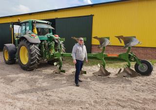 Pługi Amazone Cayros XM 4-850 S