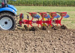 Pługi Pöttinger Servo 35 plus nova