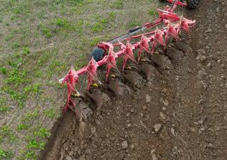 Pługi Pöttinger Servo T 6000 Plus Nova