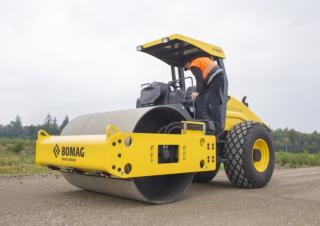 Walce Pojedyncze walce drogowe Bomag BW 211-40
