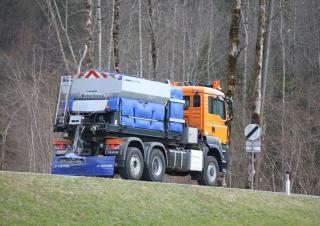 Urządzenia do zimowych robót komunalnych Posypywarki Posypywarki ładowane z silosu Schmidt Stratos B/S 60 Combi