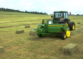 Prasa kostkująca John Deere 459