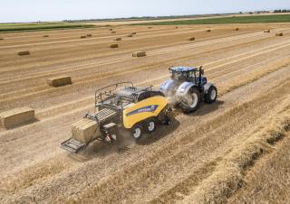 Prasa kostkująca New Holland BB 1290 Plus