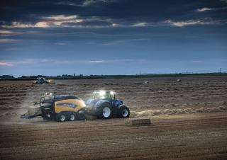Prasa kostkująca New Holland BB 1290 RC Plus