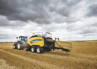 Prasa kostkująca New Holland BB 1290 RC Plus