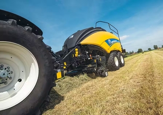 Prasa kostkująca New Holland BB 870 Plus 