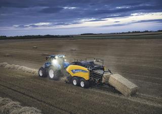 Prasa kostkująca New Holland BB 870 Plus