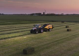 Prasa kostkująca New Holland BB 890 PC