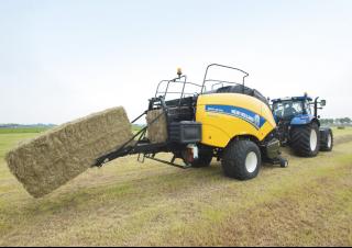 Prasa kostkująca New Holland BB 890 RC