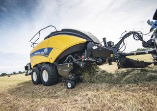 Prasa kostkująca New Holland BB 890 RC Plus