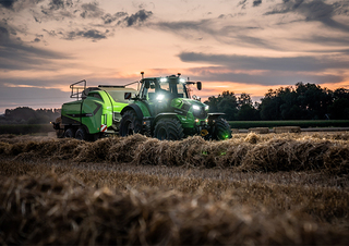 Prasa kostkująca DEUTZ-FAHR BigMaster 698