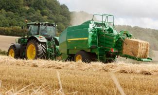 Prasa kostkująca John Deere 1433 C