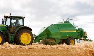 Prasa kostkująca John Deere 1433 C