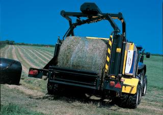 Prasy rolujące New Holland BR6090 Combi