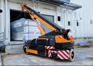 Przemysłowe żurawie samojezdne JMG MC 250S 
