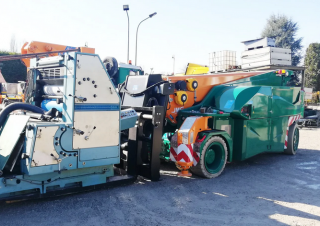 Przemysłowe żurawie samojezdne JMG MC 300S 