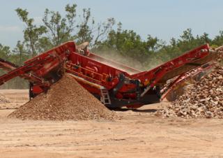 Przesiewacze mobilne Terex-Finlay 893