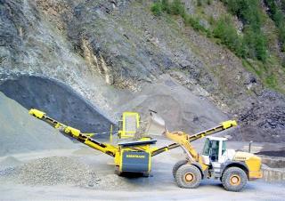 Przesiewacze mobilne Keestrack Explorer 1800-3 Deck