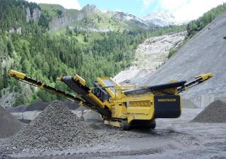Przesiewacze mobilne Keestrack Explorer 1800-3 Deck