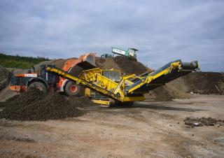 Przesiewacze mobilne Keestrack Frontier 4518 T