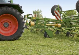 Przetrząsacze karuzelowe Krone KWT 1300 