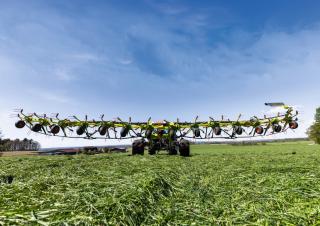 Przetrząsacze karuzelowe Claas Volto 1500 T 