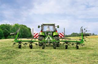 Przetrząsacze karuzelowe DEUTZ-FAHR CoM 9021