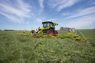 Przetrząsacze karuzelowe Claas Volto 77
