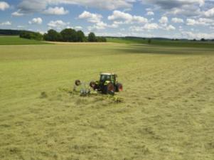 Przetrząsacze karuzelowe Claas Volto 77