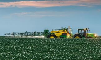 Opryskiwacze zaczepiane John Deere M952