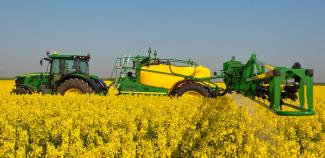 Opryskiwacze zaczepiane John Deere R 962 i