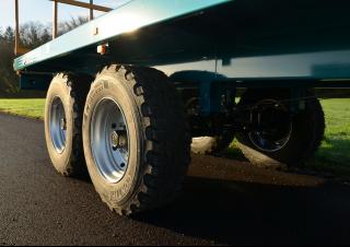 Technologia transportu Przyczepy burtowe Rolland RP 10004 CH