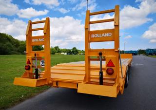 Technologia transportu Przyczepy niskopodwoziowe Rolland Low loader 320 L