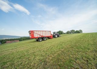 Przyczepy silosowe Pöttinger Jumbo 6020 L