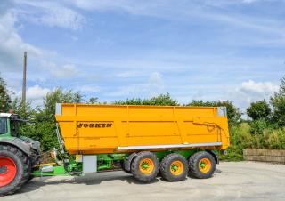 Przyczepy silosowe Joskin TRANS-SPACE 8000/27TRC150