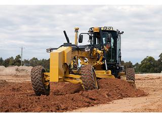 Równiarki Caterpillar 12M