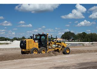Równiarki Caterpillar 140M3 AWD