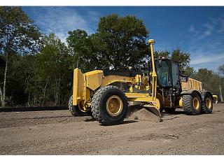 Równiarki Caterpillar 14M3