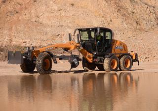Równiarki Case 856C AWD