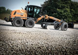 Równiarki Case 856C AWD