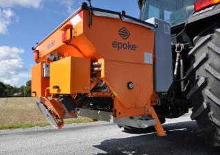Urządzenia do zimowych robót komunalnych Posypywarki Rozsiewacze do holowania Epoke® TP 3 Combi