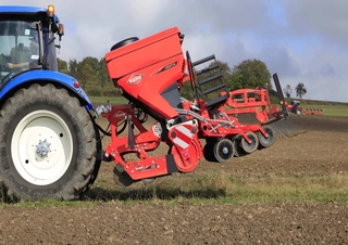 Spulchniacze Kuhn CD 3520