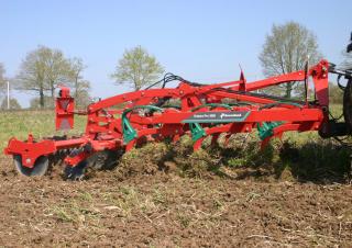 Spulchniacze Kverneland Enduro 4000 F
