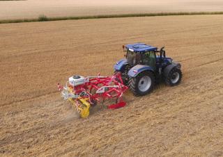 Spulchniacze Pöttinger Synkro 3530 nova