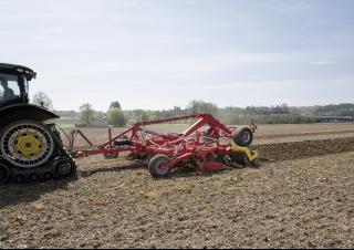 Spulchniacze Pöttinger Synkro 6030 T