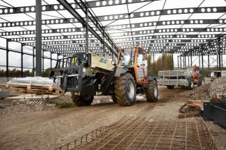 Ładowarki teleskopowe JLG 3707 PS