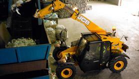 Placowe urządzenie załadowcze JCB 527-58 AGRI