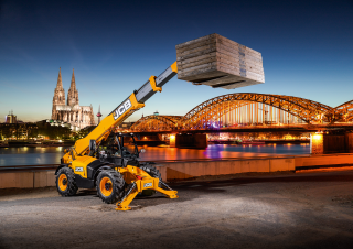 Ładowarki teleskopowe JCB 540-140