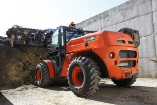 Ładowarki teleskopowe Ausa T 307 H